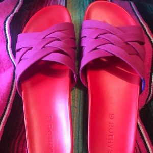 EUC Rothy’s cherry slide sandal size 9.5
